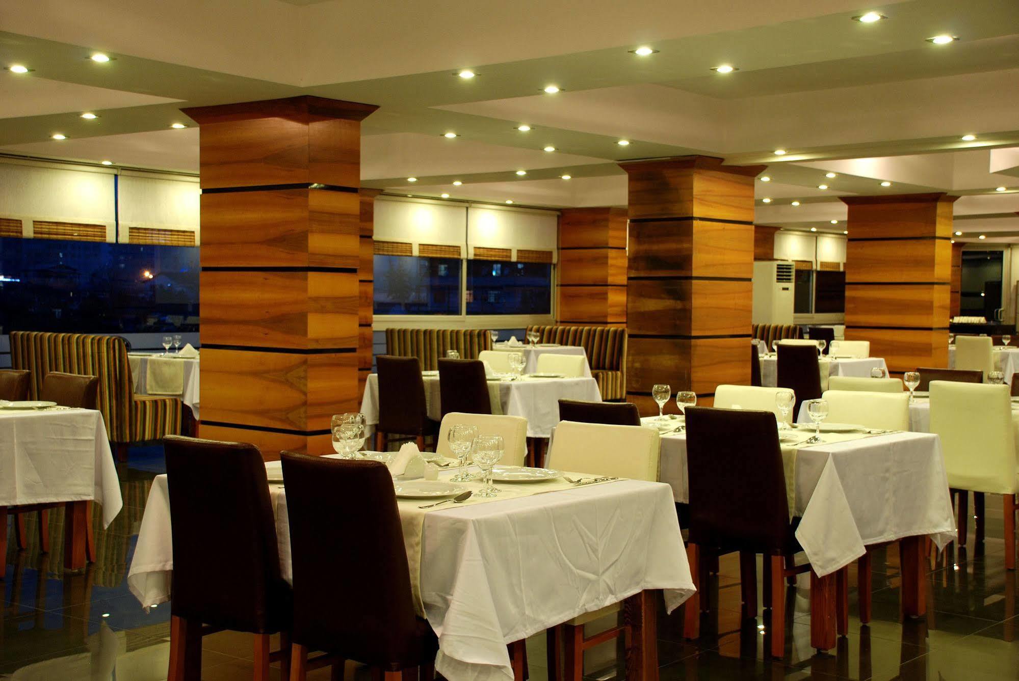 Han Hotel Antalya Buitenkant foto